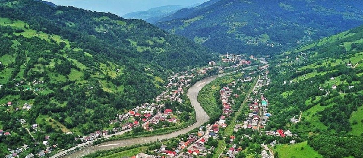 Rakhiv-panorama.jpg